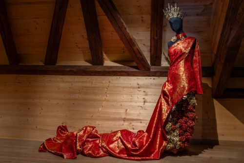 Zlatem protkáno, láskou tvořeno